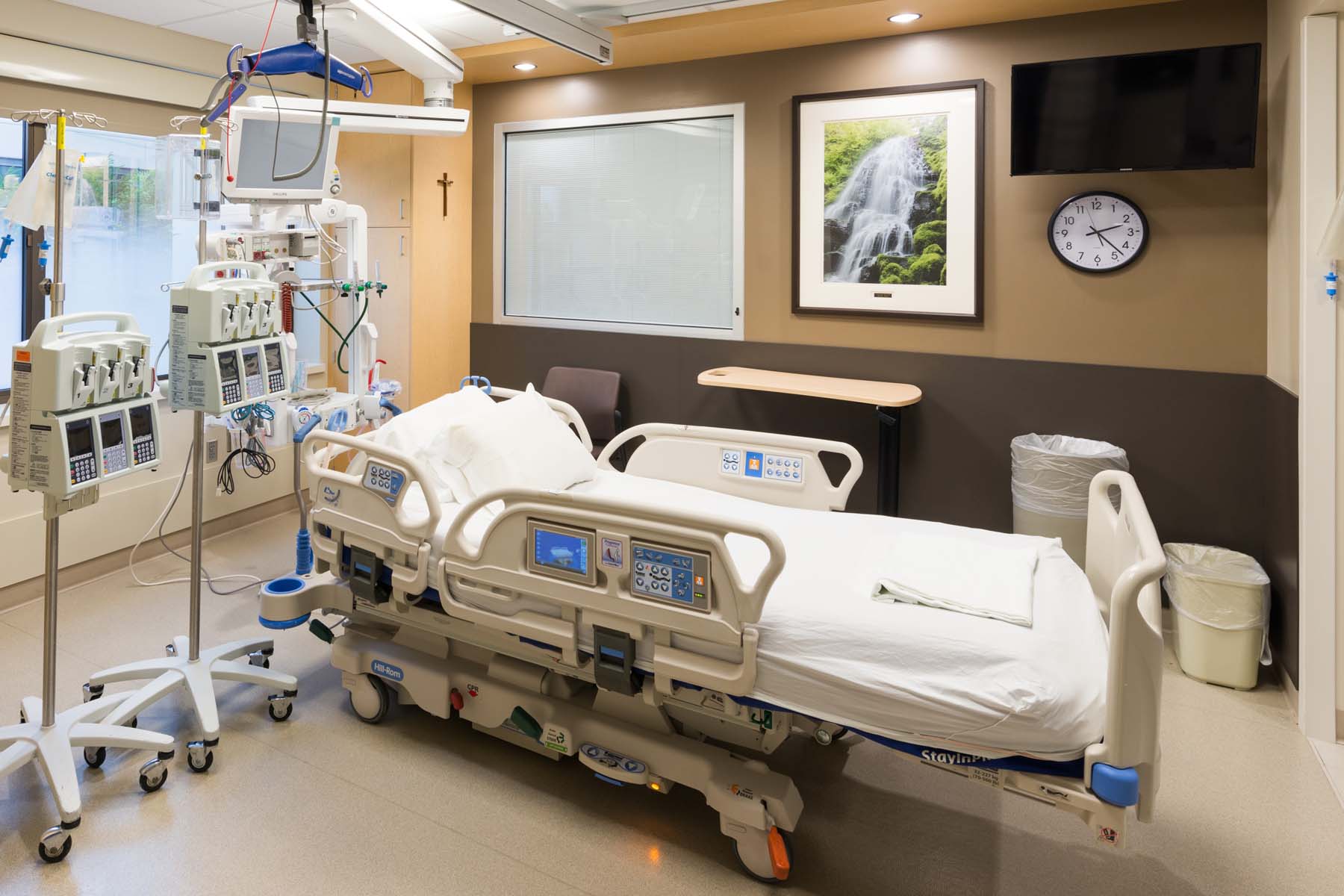 Providence Sacred Heart <br>Medical Center <br/>Cardiac Intensive Care Unit <br/>Renovation and Addition